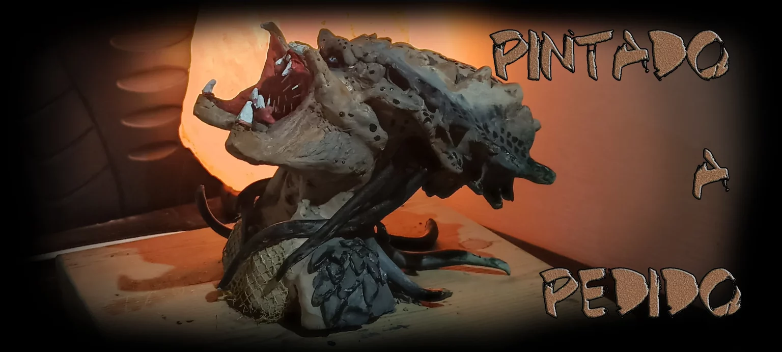 escultura de Predator en arcilla realizada a mano